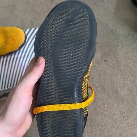 kobe 11 bruce lee mens